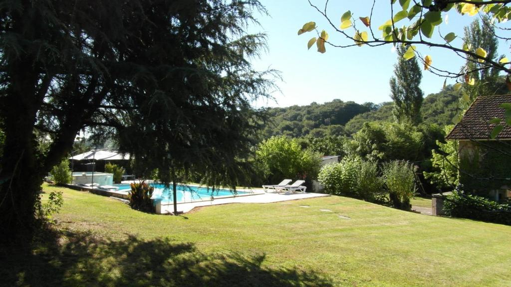 Chambres D'Hotes Domaine De Compostelle Casteide-Candau Exterior foto